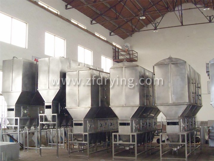 Horizontal boiling dryer